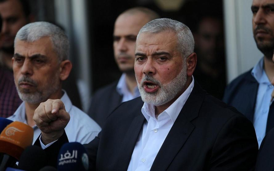 هنية يهاتف مهاتير محمد ويثمّن مواقف ماليزيا الرافضة للتطبيع
