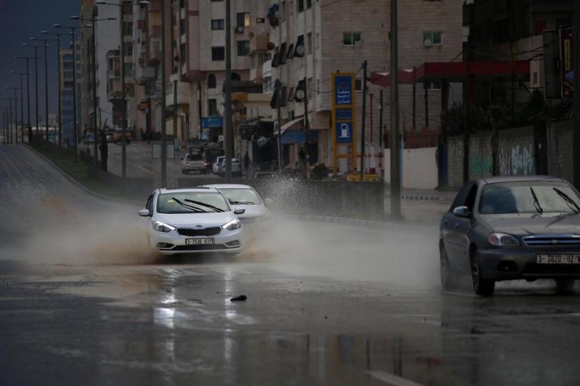 امطار غزيرة مصحوبة بعواصف رعدية
