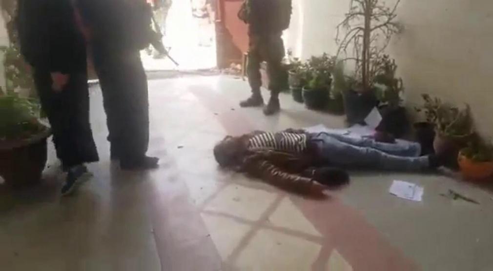 مستوطنون يحتفلون باستشهاد الشاب الشويكي بالخليل