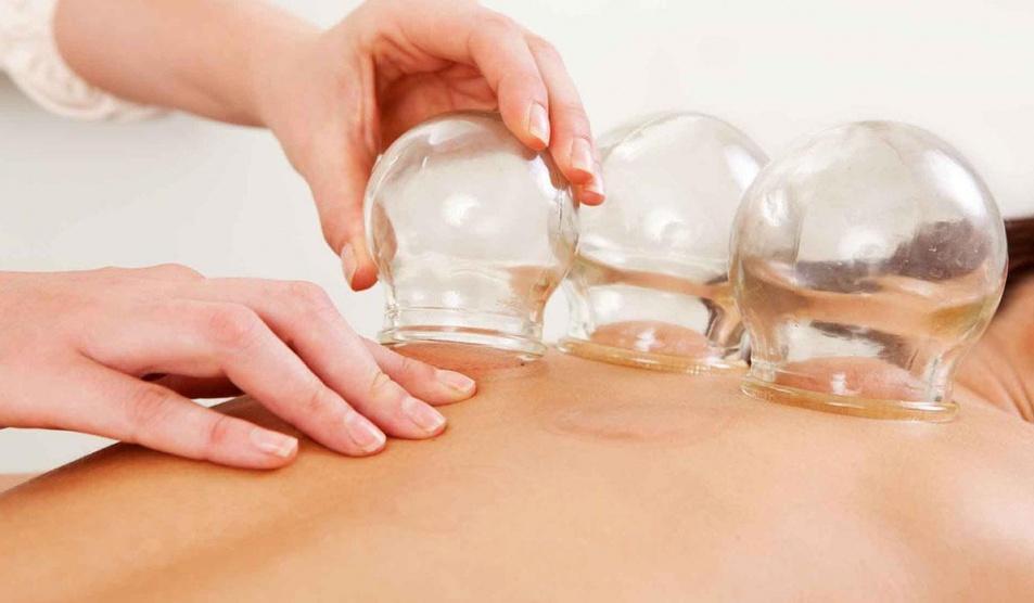 الصحة بغزة تمنع الحجامة الا في المؤسسات الصحية