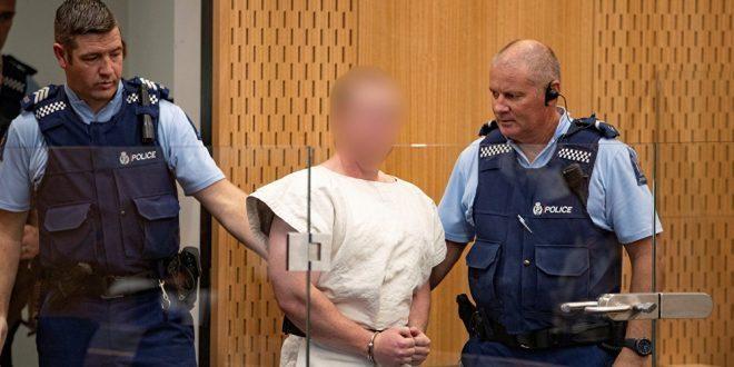 رد فعل غريب من منفذ مجزرة مسجدي نيوزيلندا خلال محاكمته