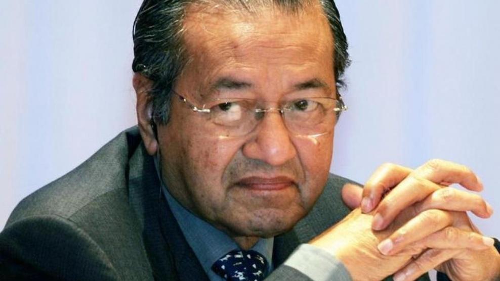 مهاتير محمد يهاجم 