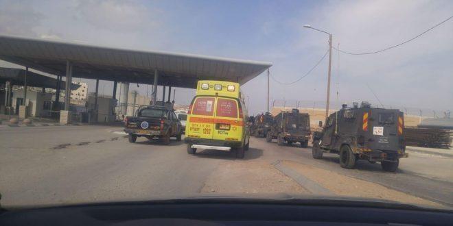 الاحتلال يغلق حاجز قلنديا بزعم 