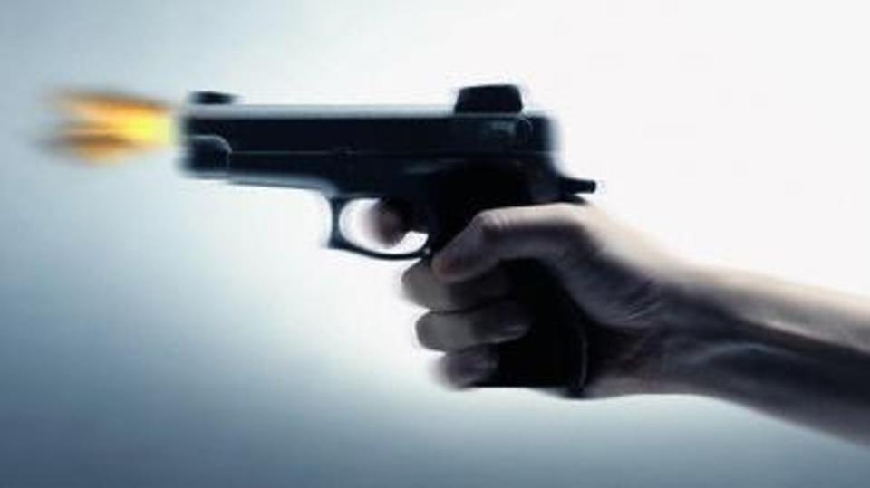 مقتل مواطن وإصابة شقيقه على يد والدهما في غزة