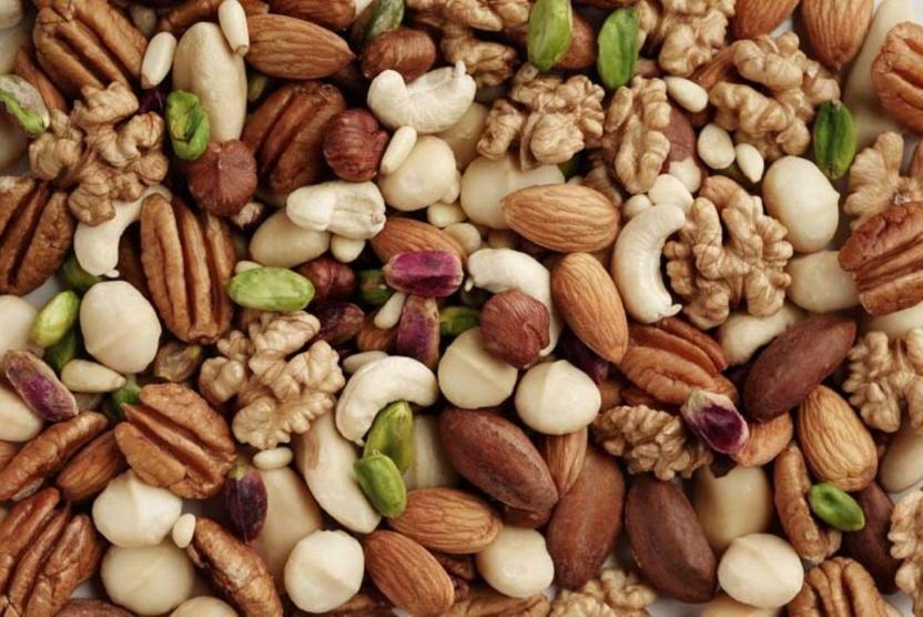 المكسرات.. مفعول سحري على الوظائف الإدراكية
