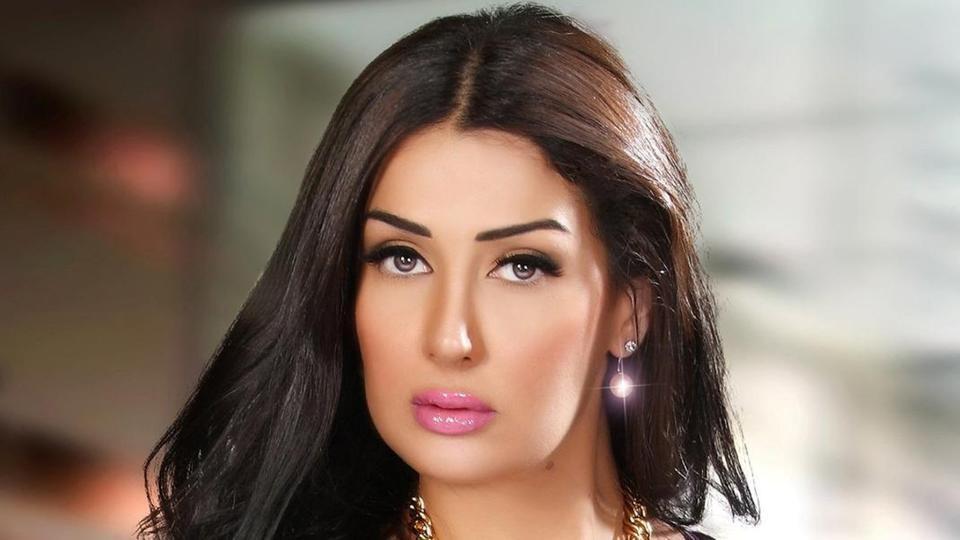 غادة عبد الرازق وحياتها المُرّة  في 