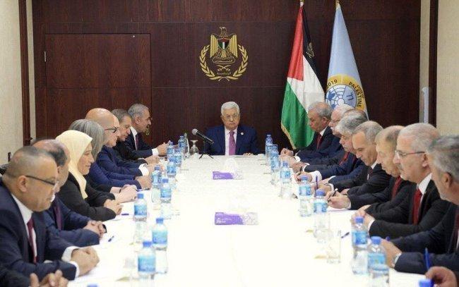 الرئيس خلال ترؤسه لاجتماع الحكومة: موقفنا واضح ولن نقبل استلام الأموال من 