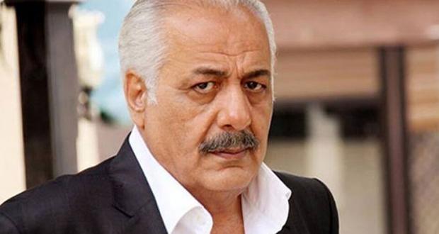 أيمن زيدان ينتقد الوضع الفني الراهن: “كم كنت أحمقًا”