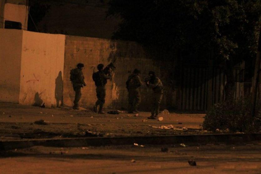 الاحتلال يُصادر مركبة لجمع النفايات بنابلس