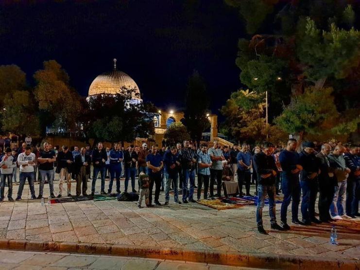 اخلاء المعتكفين من الأقصى واعتقال 4 منهم