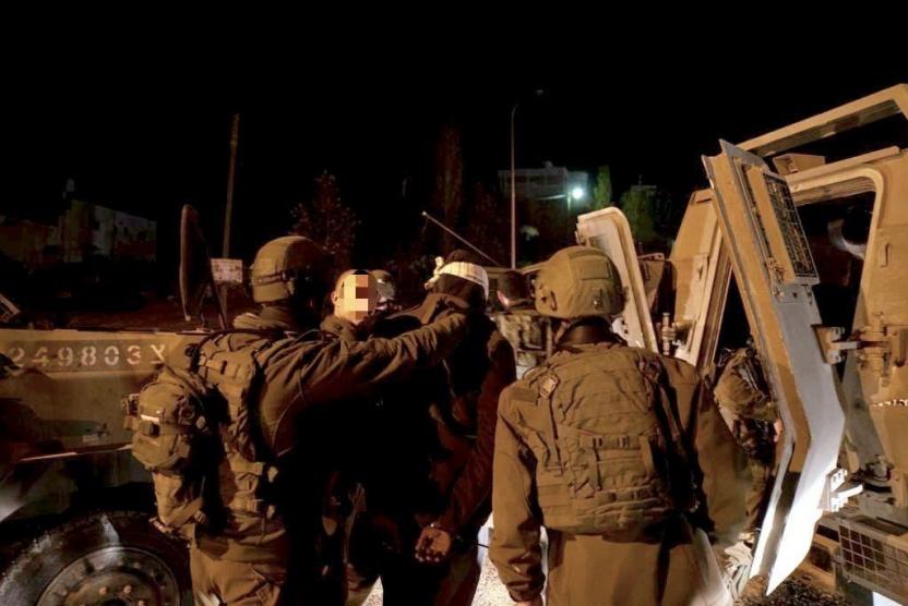 الاحتلال يعتقل 3 مواطنين من القدس