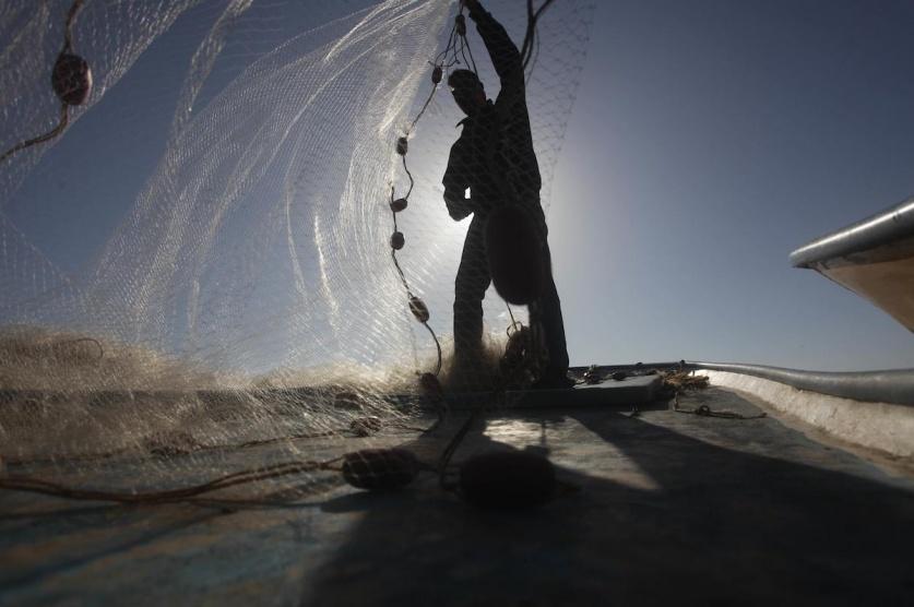 الاحتلال يفتح بحر غزة جزئيا