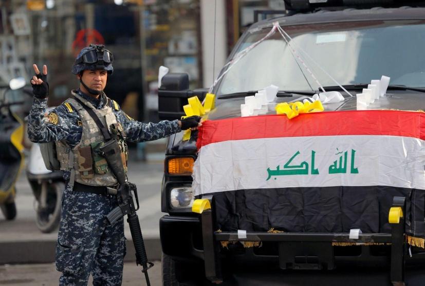 سقوط صاروخ على مجمع يستضيف عسكريين أمريكيين بالموصل