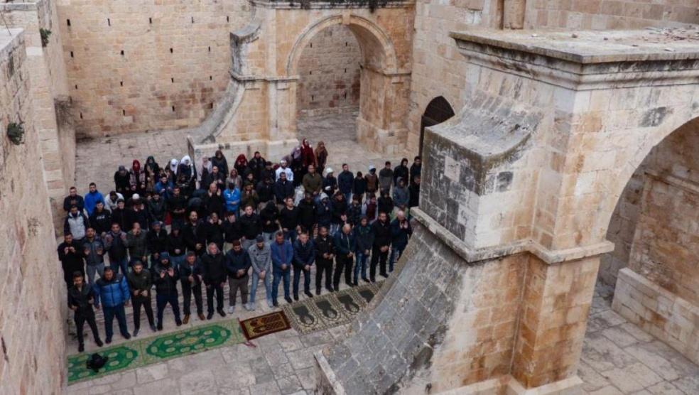 الأردن ينفي مزاعم إسرائيلية بالتوصل لاتفاق بإغلاق باب الرحمة