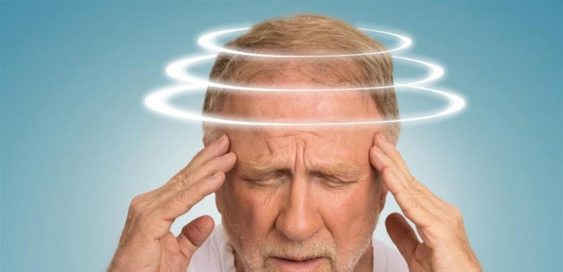 ما أسباب الدوار لدى كبار السن؟
