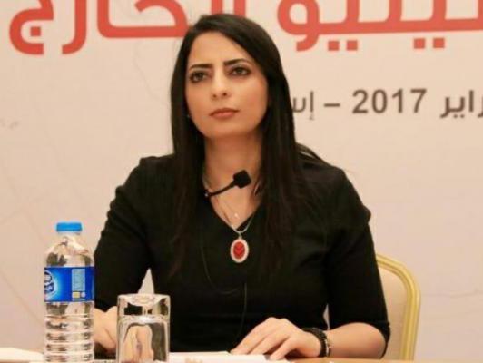 الاحتلال يمنع الصحفية مجدولين حسونة من السفر