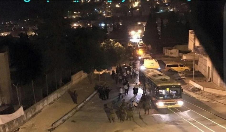 إصابات خلال مواجهات عنيفة في محيط قبر يوسف بنابلس