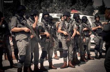 الاجهزة الامنية في محافظة القدس تضبط كمية كبيرة من المخدرات وتلقي القبض على مطلوبين