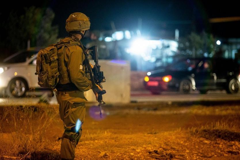 الاحتلال يقتحم مسجدا بالعيسوية ويصيب 3 مصلين