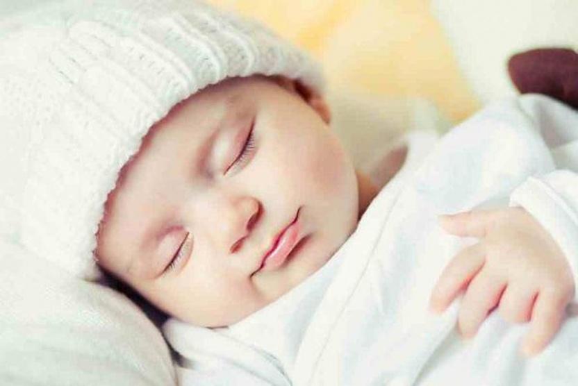 نصيحة ذهبية للحفاظ على صحة ظهر الرضع