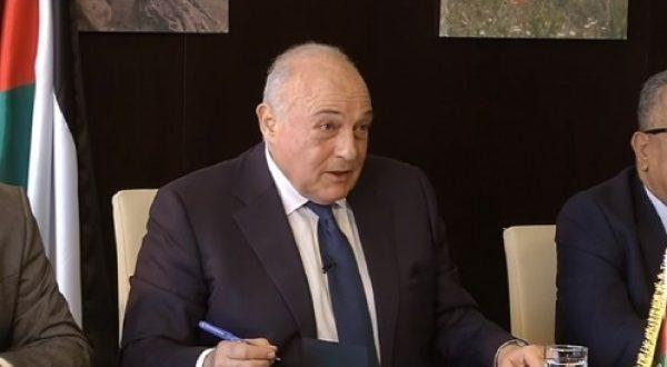 المالية ستعرض اليوم تفاصيل سداد مستحقات الموظفين