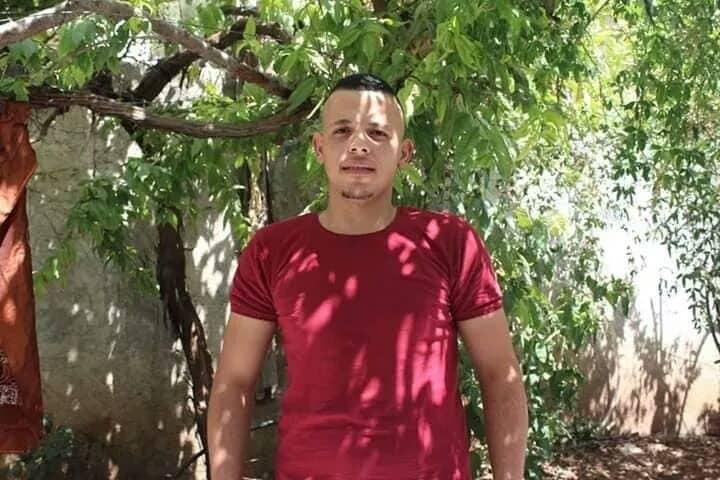 بالفيديو: إستشهاد شاب  بمواجهات في مخيم العروب 