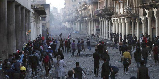 13 قتيلا وإغلاق جسور وطرقات في احتجاجات العراق