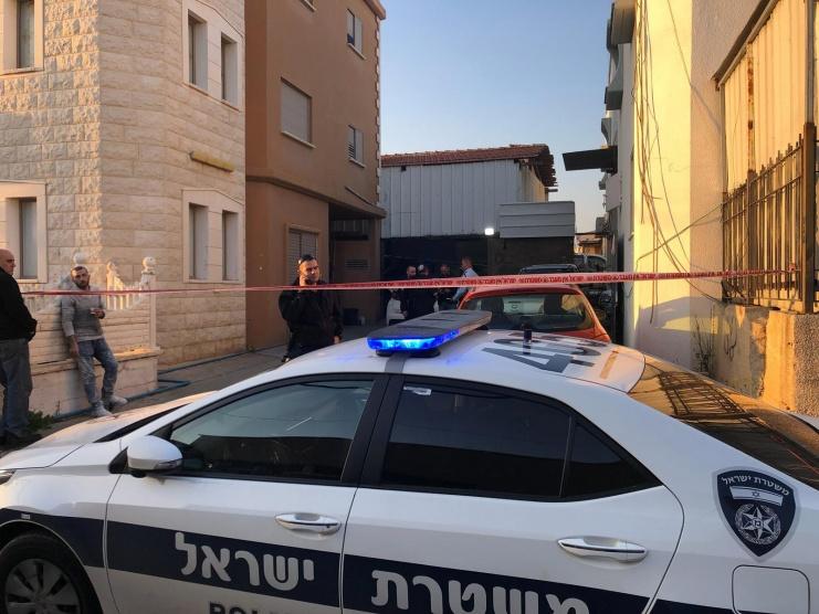 جريحان بإطلاق نار وطعن في الجليل