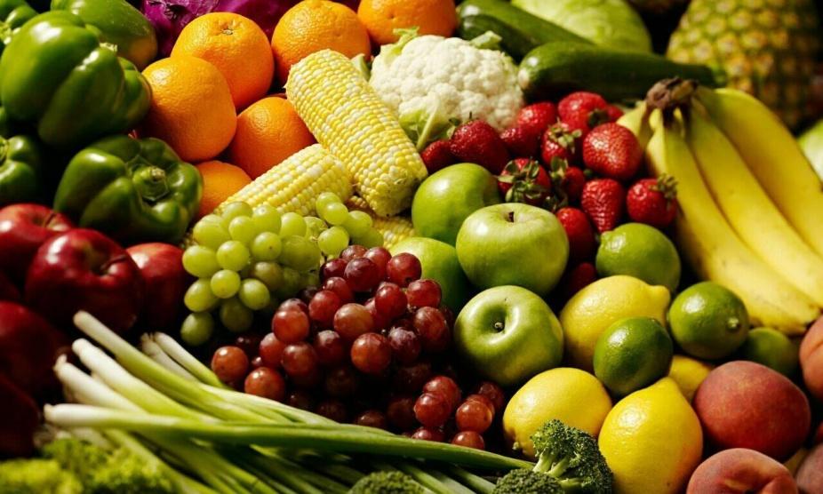 10 أغذية يجب تناولها عند بلوغ الخمسين