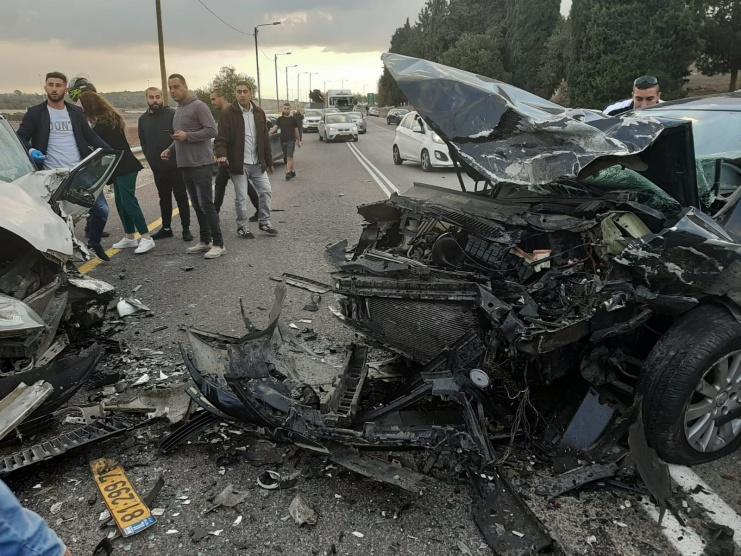 إصابتان إثر حادث سير غرب جنين