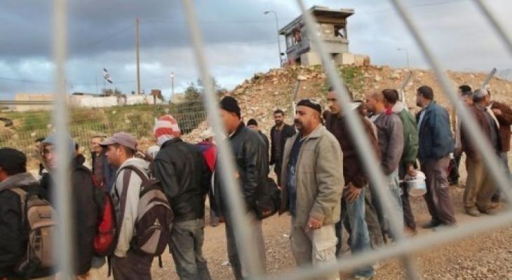الاحتلال يتعمد إصابة العمال دون إنذارهم
