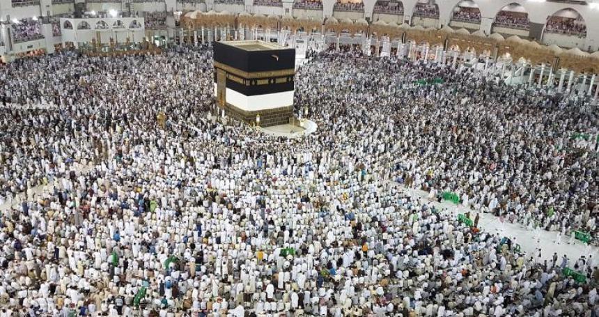 وكيل وزارة الأوقاف يبحث ترتيبات موسم الحج المقبل مع وزير الحج والعمرة