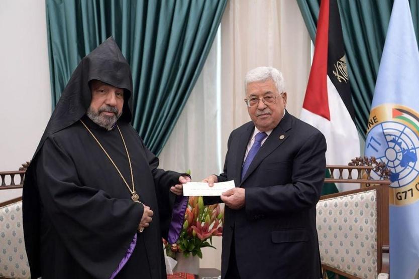 الرئيس يتسلم دعوة لحضور قداس منتصف الليل للطائفة الأرمنية