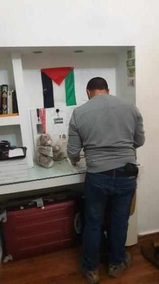 الاحتلال يغلق جمعية مقدسية ويستدعي مديرتها