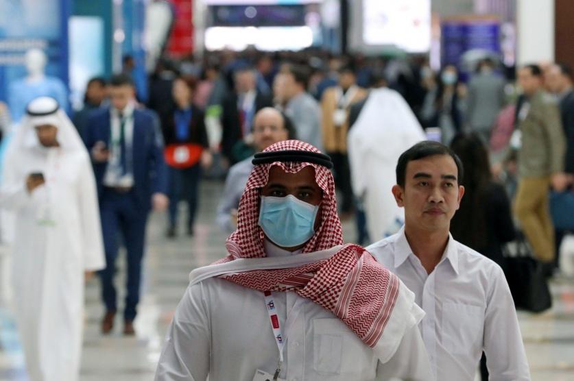 الإمارات تعطل المدارس لأربعة أسابيع بسبب كورونا
