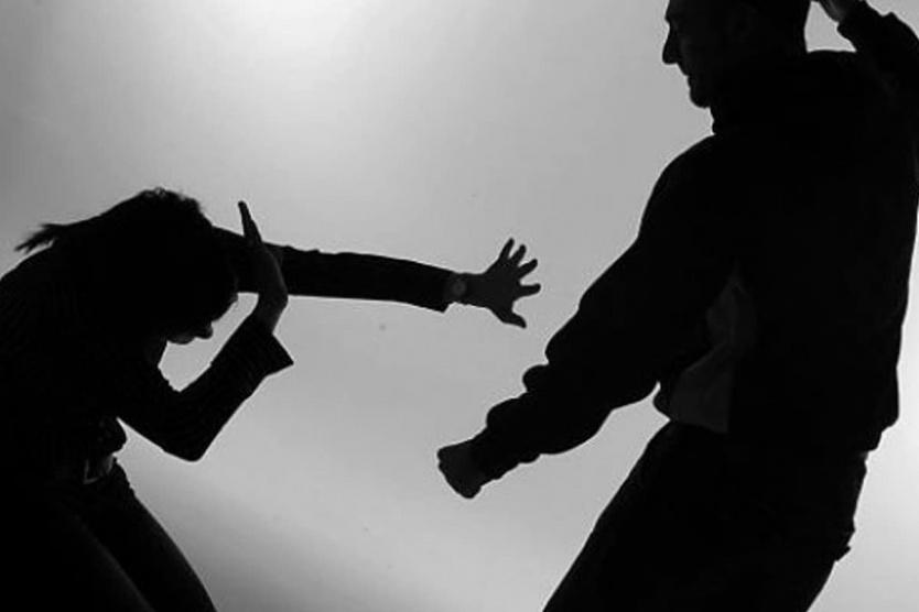 تخصيص خط ساخن في فرنسا للأشخاص الذين يحتمل أن يرتكبوا أعمال عنف أسري