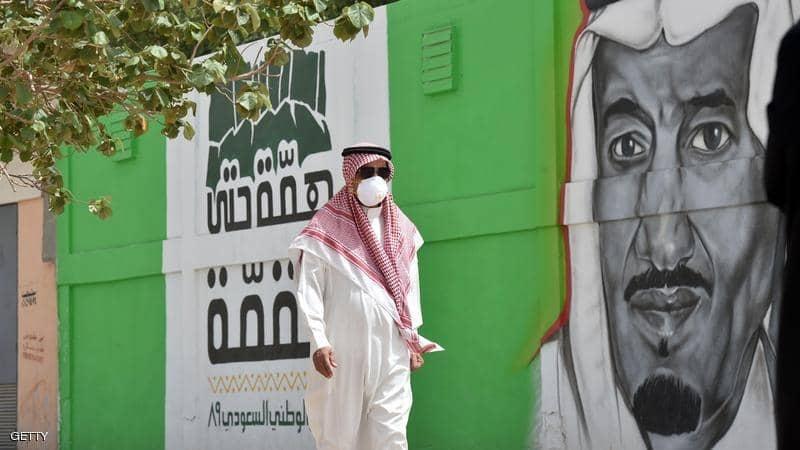 الفيروس التاجي يغزو الحرم السعودي
