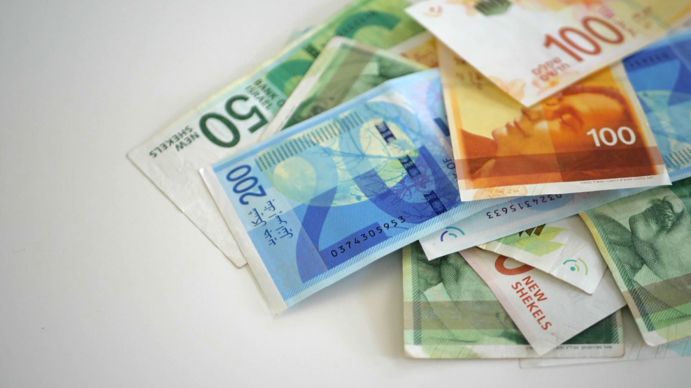 المالية الإسرائيلية ستقرض السلطة نصف مليار شيقل