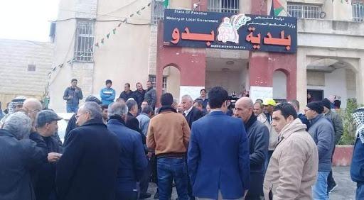 بلدية بدو تعلن فتح بعض المحال التجارية ابتداءً من اليوم