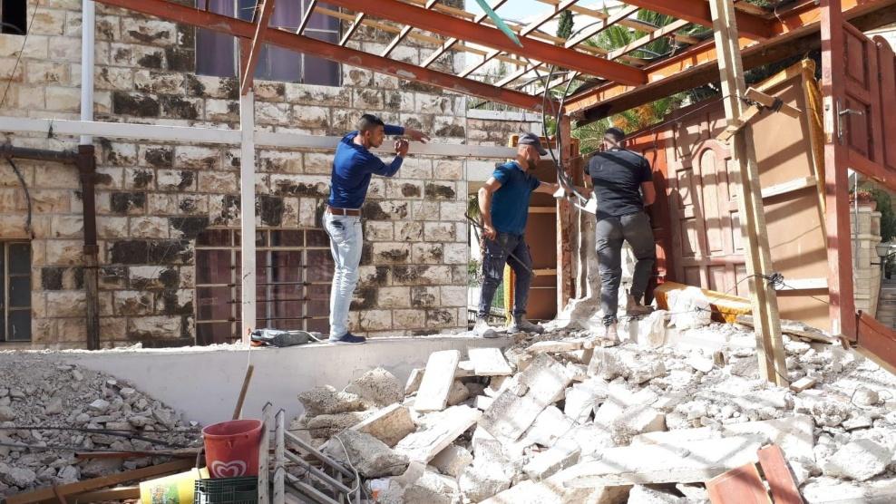 الاحتلال يطلب تفريغ منزل مقدسي تمهيدا لهدمه