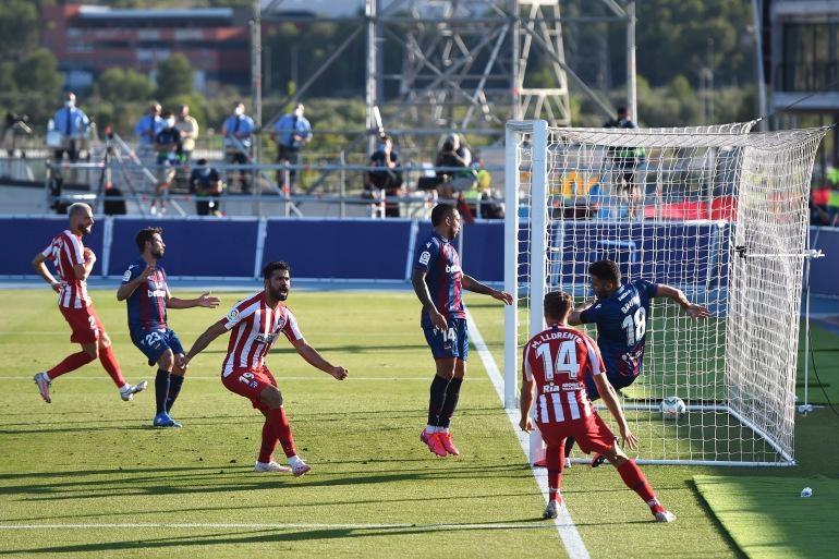 أتلتيكو مدريد يواصل انتصاراته ويقفز للمركز الثالث في الليغا