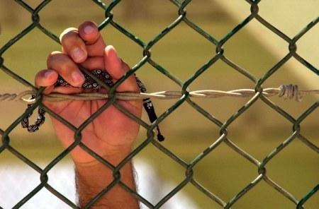 بدء العمل على تقدم طلب لتحديد المؤبد للأسيرين جبارين واغبارية