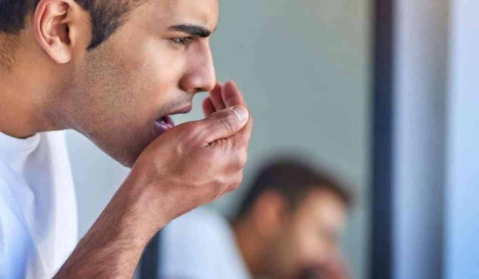 أشياء لا تتوقعها تسبب رائحة الفم الكريهة