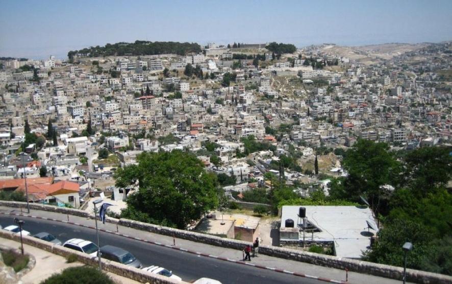 الاحتلال يُخطر بإخلاء عقار مقدسي بسلوان تمهيدًا لهدمه