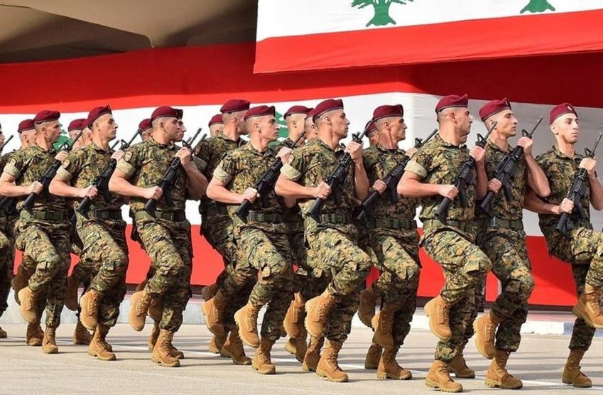 مسلحون يهاجمون مواقع عسكرية في لبنان ومقتل جندي