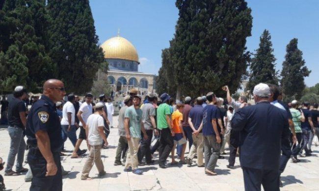 الأورمتوسطي: اقتحام مؤسسات ثقافية بالقدس انتهاك للقانون الدولي