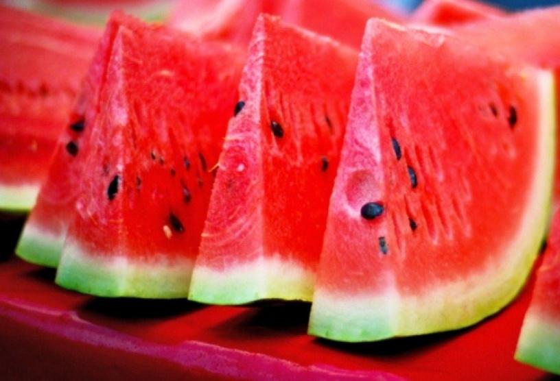هؤلاء أشخاص ممنوعون من تناول البطيخ