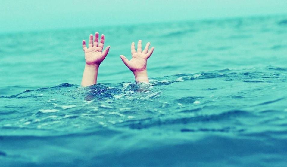  وفاة شابة وإصابات غرقًا في بحر خانيونس