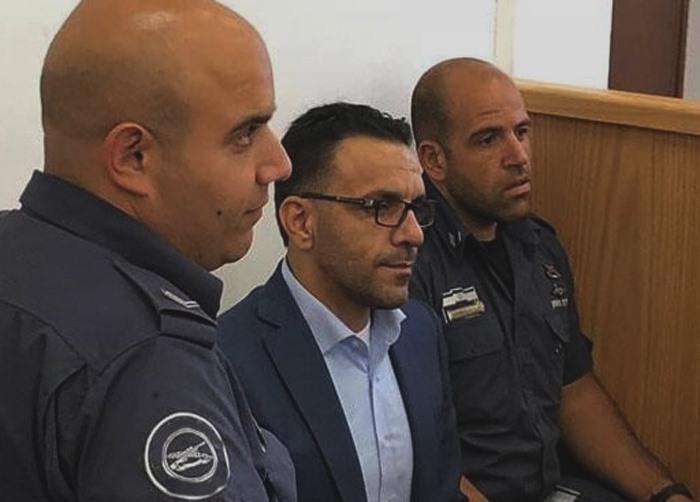 الاحتلال يمدد اعتقال محافظ القدس