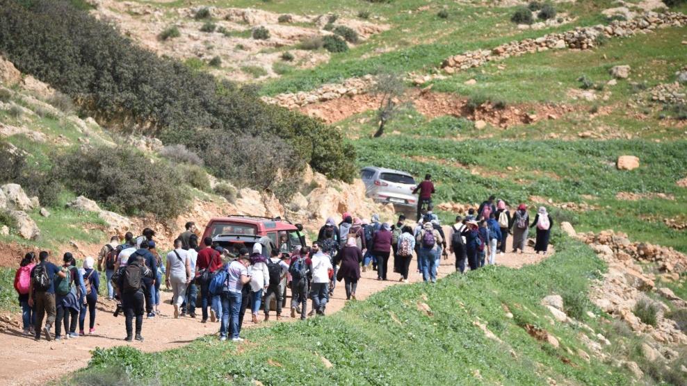 دعوات لحماية حقوق الشباب الفلسطيني